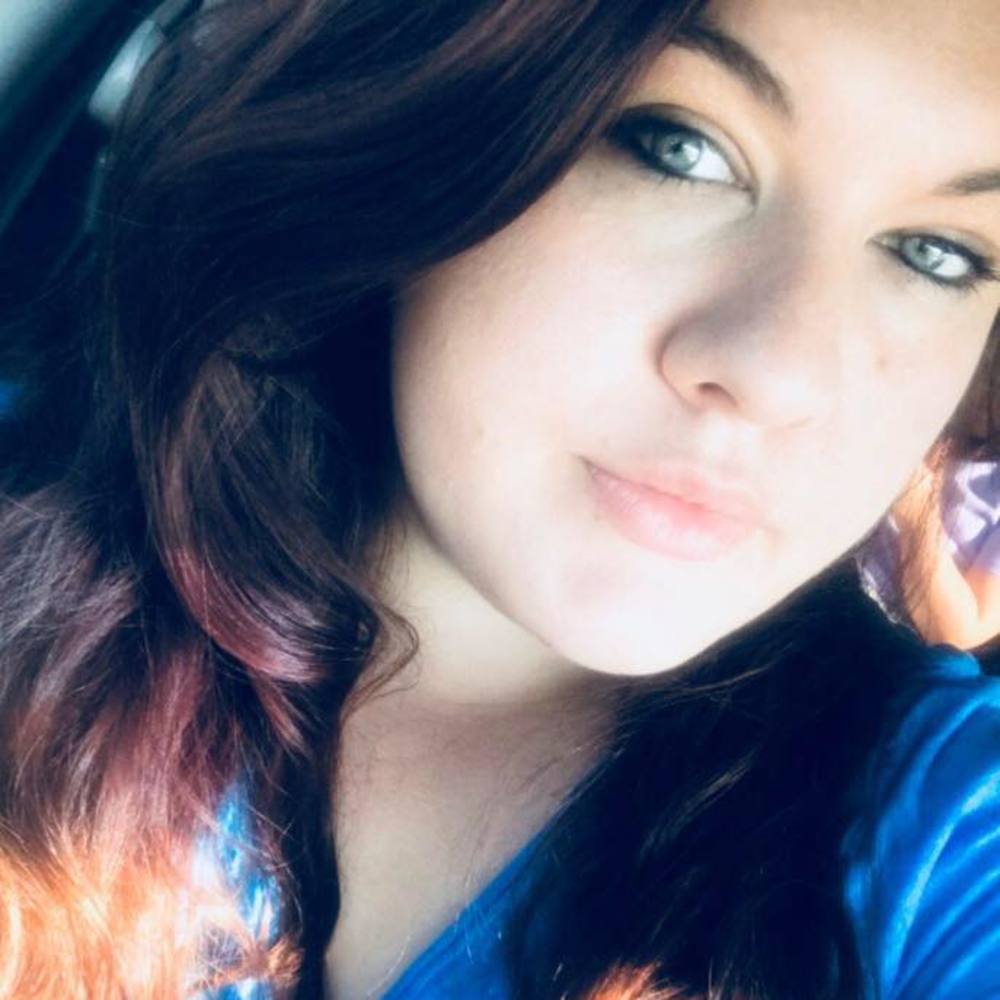 Meet your Posher, Felicia